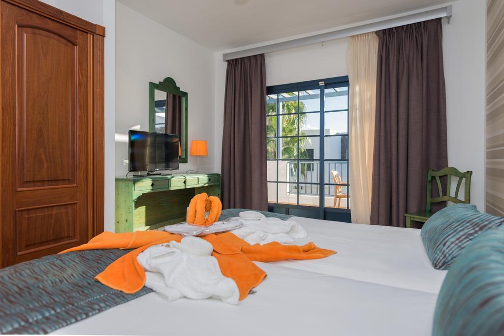 Hd Pueblo Marinero - Adults Only Apartment Плая Бланка Екстериор снимка