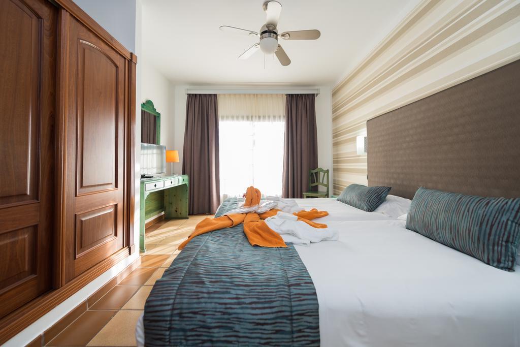 Hd Pueblo Marinero - Adults Only Apartment Плая Бланка Екстериор снимка